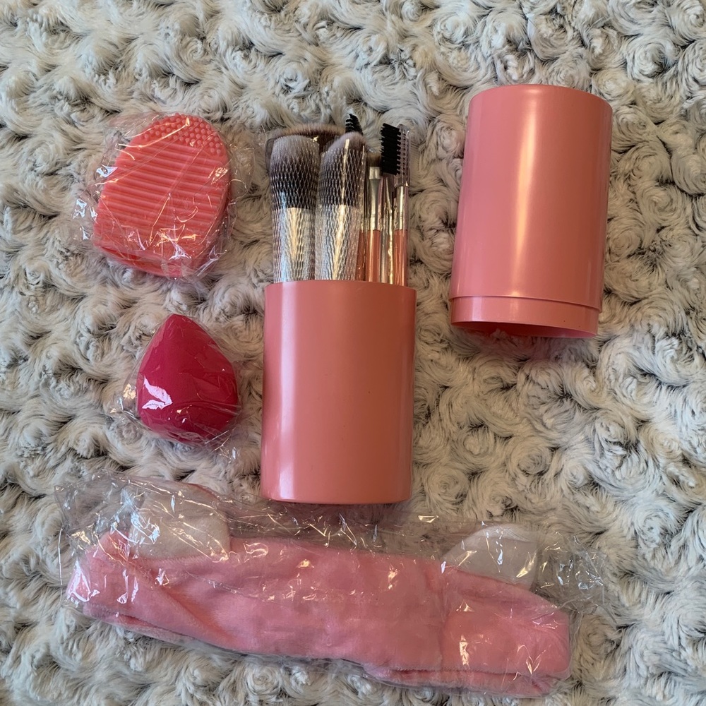 New Makeup Brush Set